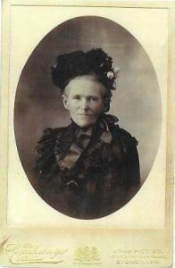 Das Foto zeigt Carolina Rieger, geb. Kynast ca. 1907