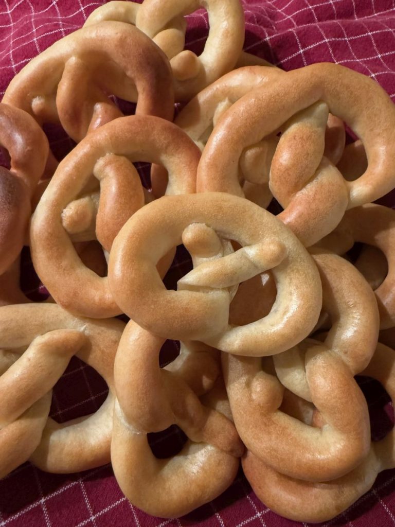 Schaumbrezeln auch Beegla genannt